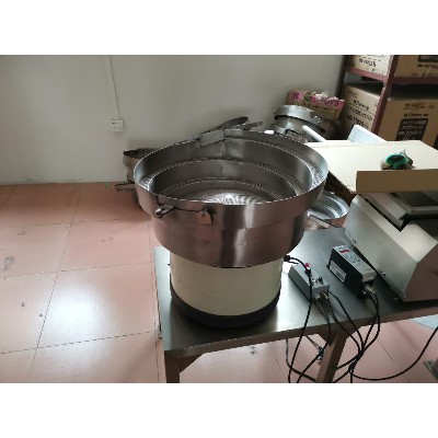 圓盤(pán)螺旋分料機(jī)1